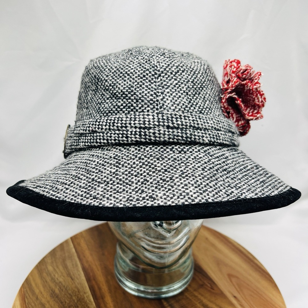 VTG Wallaroo Aubrey Cloche Bucket Hat Fedora Wool Blend Tweed Velvet Trim Brooch